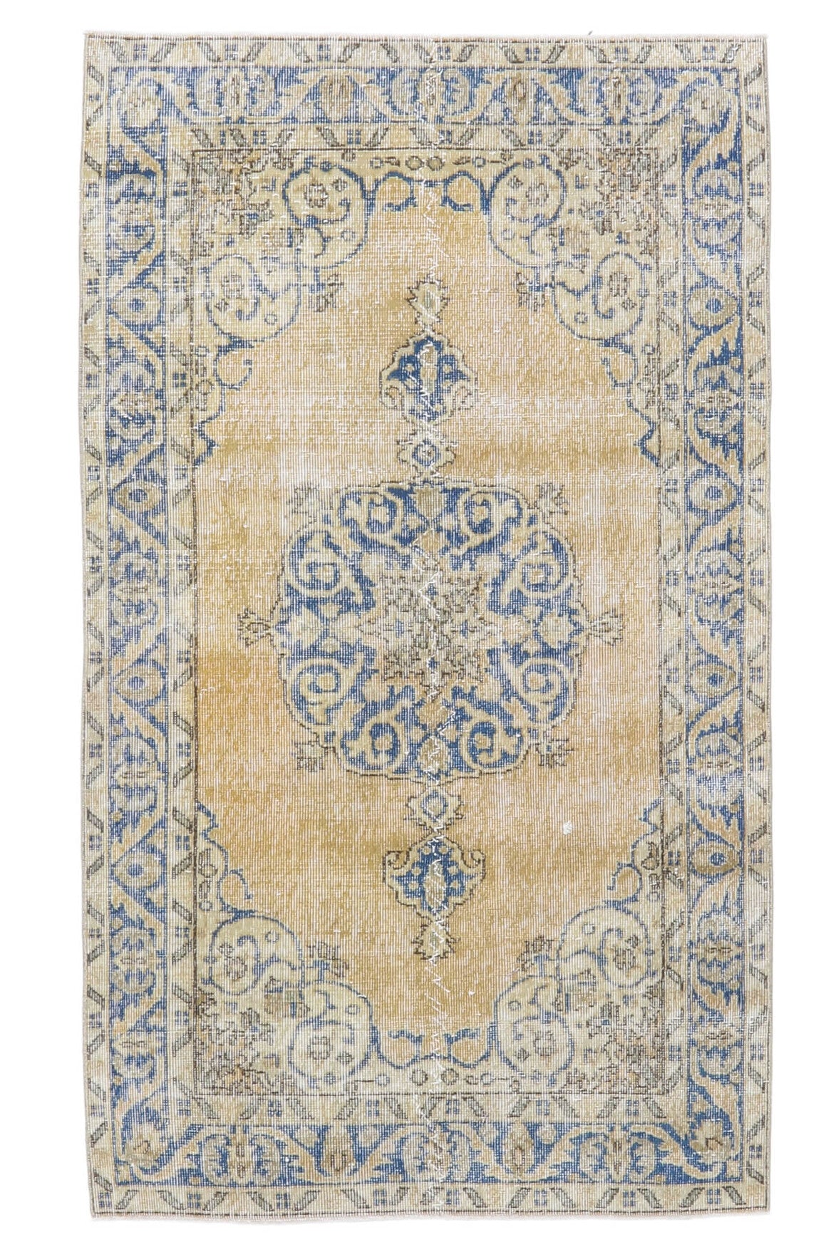 115x201 cm bej, turuncu ve gri oryantal desenli el dokuma vintage halı – üstten tam görünüm