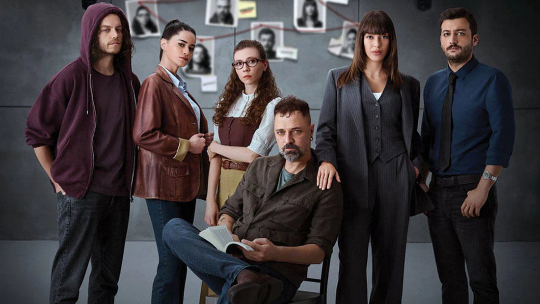 “Persona” Dizisi Derin, Gizemli ve Güçlü Doku Halıları
