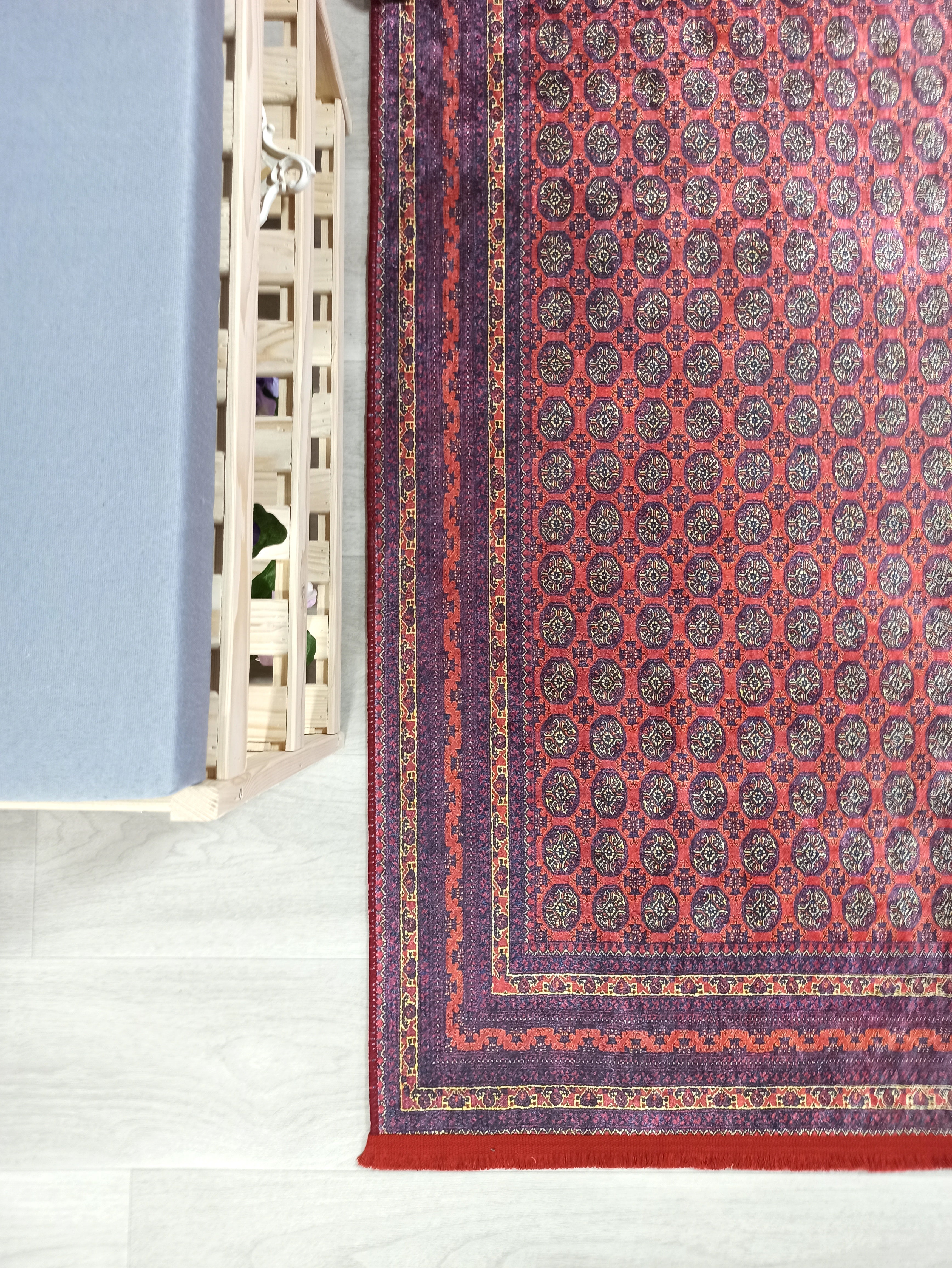 Klasik Bordo ve Lacivert Geometrik Desenli Geleneksel Halı -SH46BL