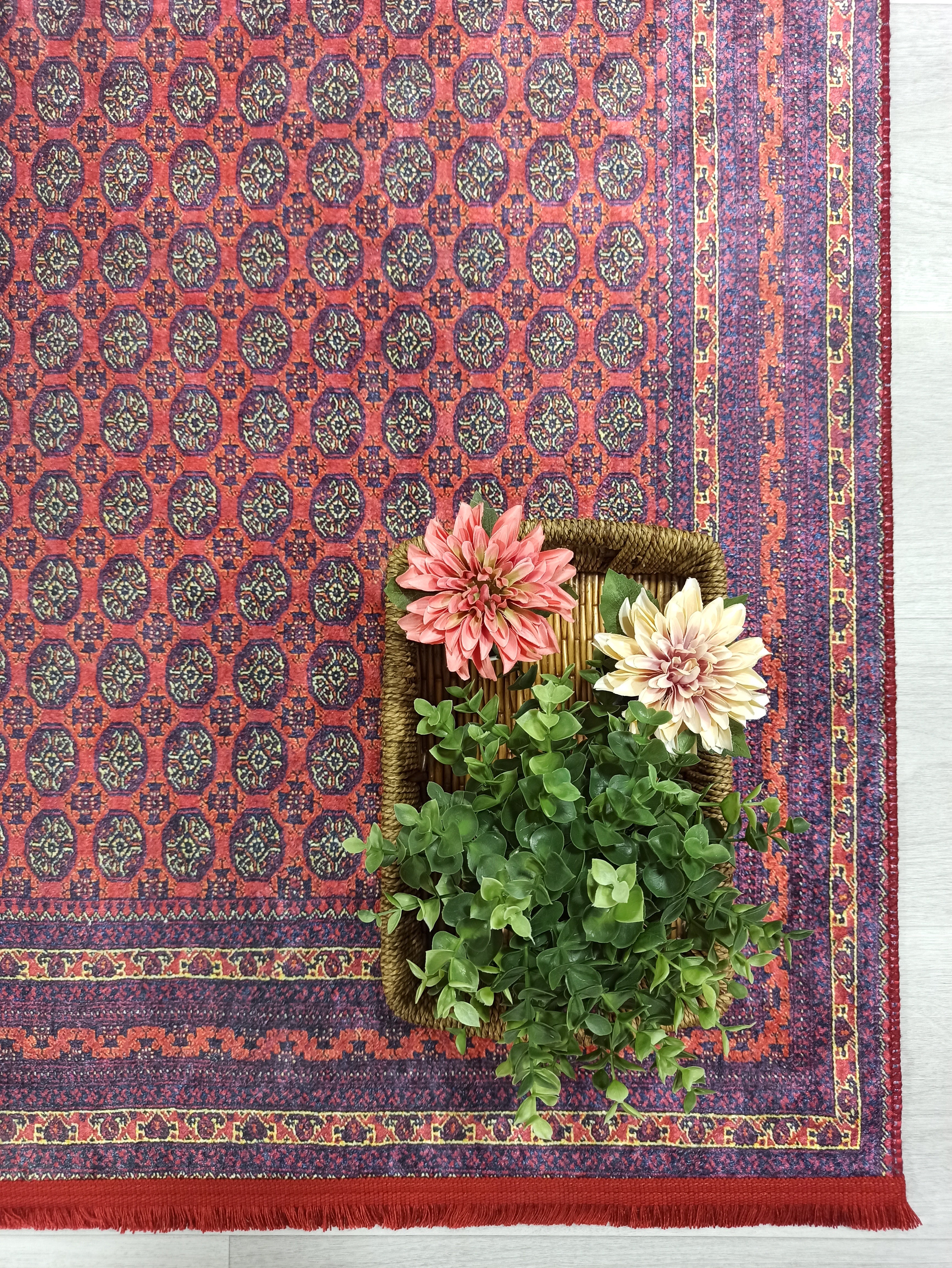 Klasik Bordo ve Lacivert Geometrik Desenli Geleneksel Halı -SH46BL
