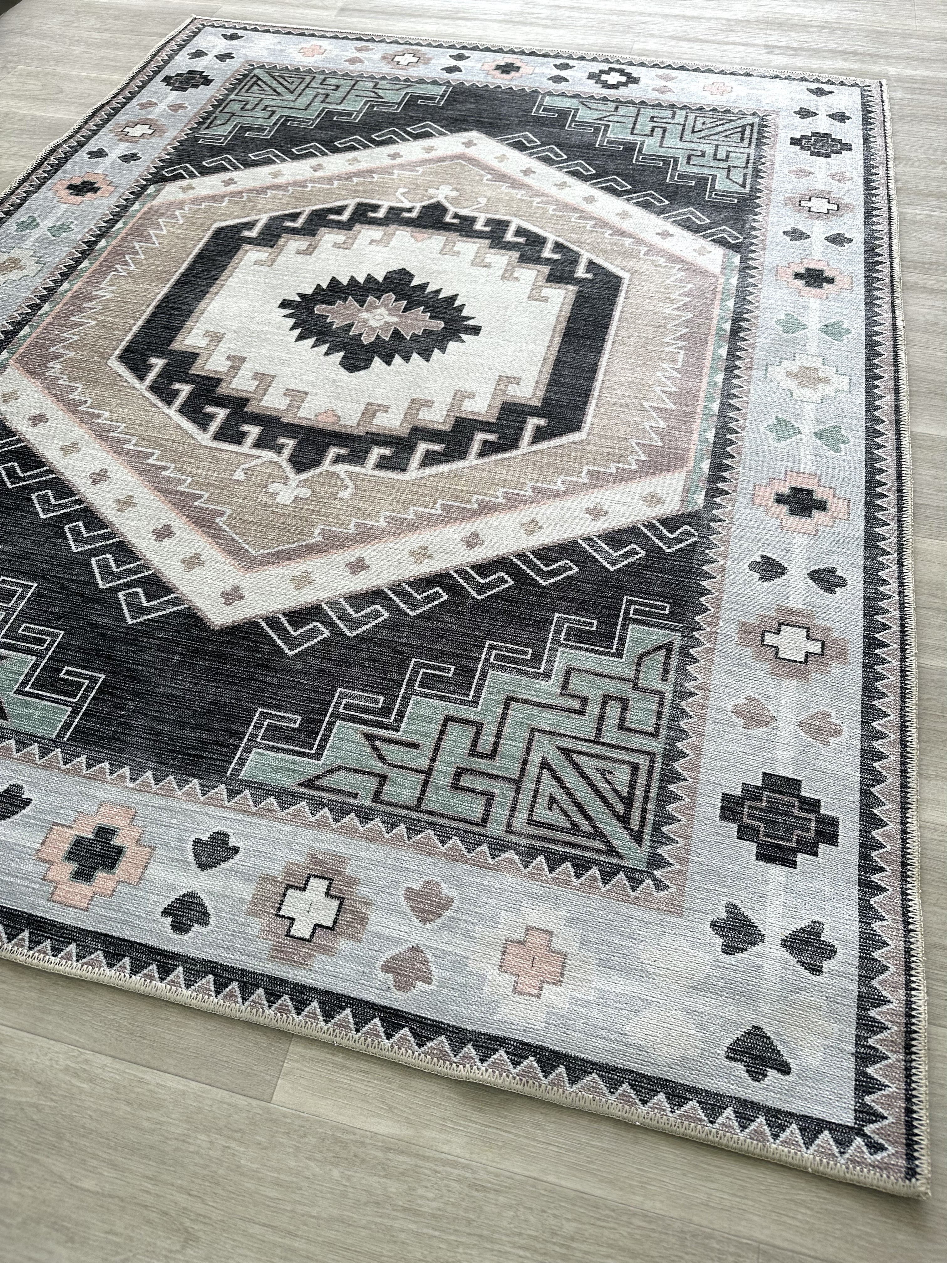 Geometrik Madalyon Desenli Siyah ve Gri Etnik Halı - AR856BG