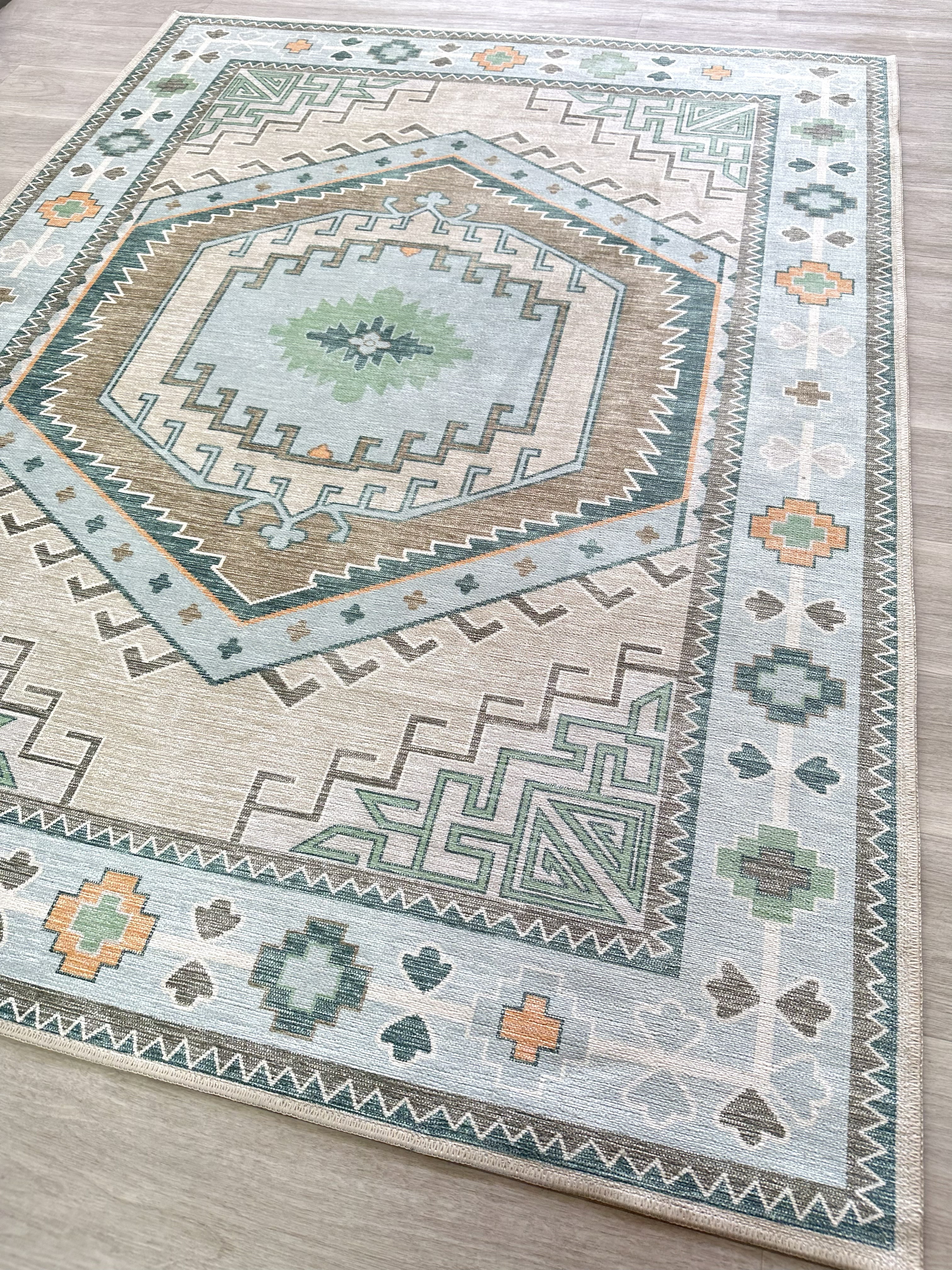 Geometrik Madalyon Desenli Açık Mavi Ve Su Yeşili Etnik Halı - AR856GG