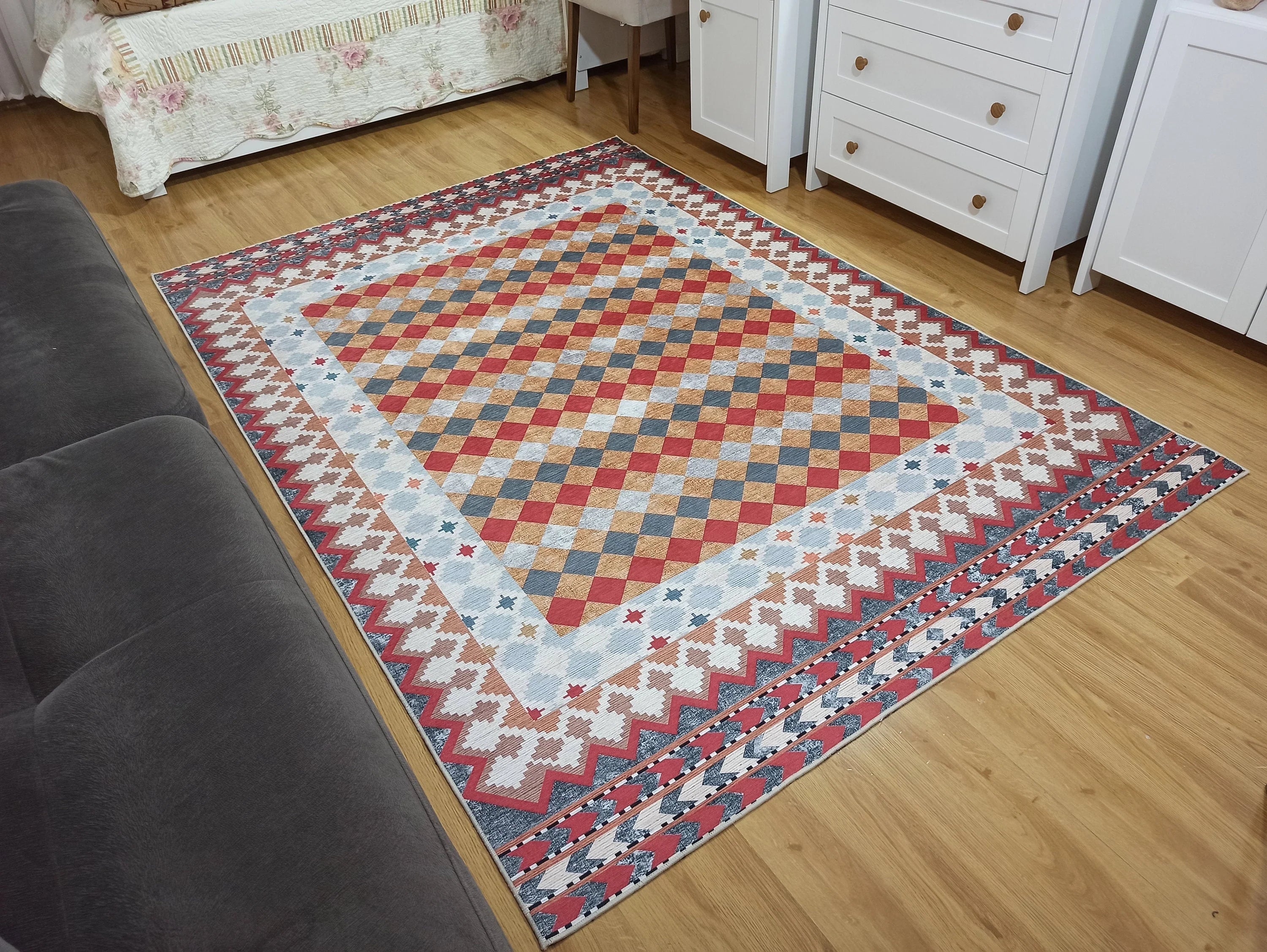 Kiremit ve Hardal Dama Desenli Çok Renkli Kilim Halı - OUTLET - 12882OU