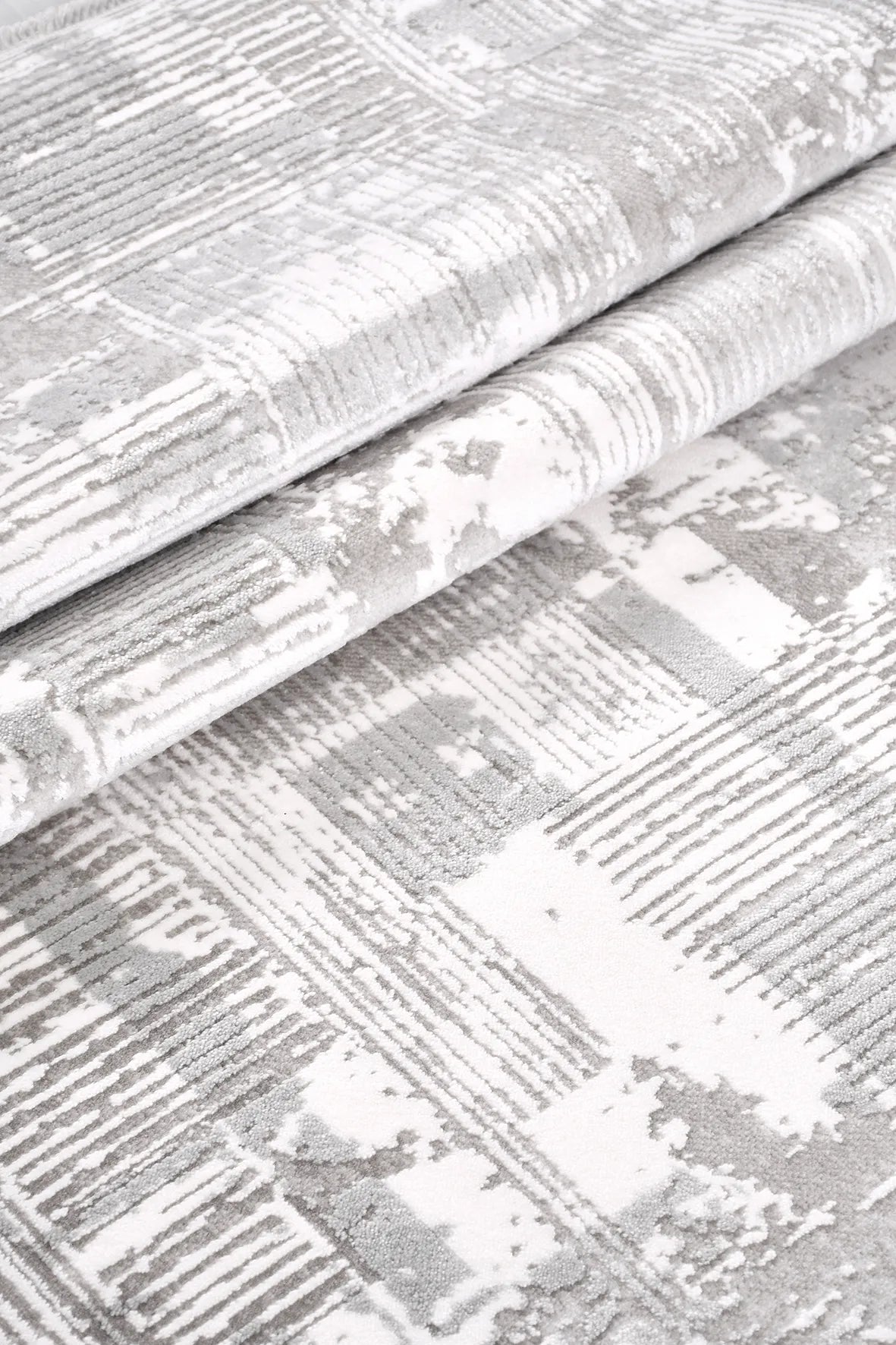 Gri ve Vizon Bloklu Eskitme Desenli Halı