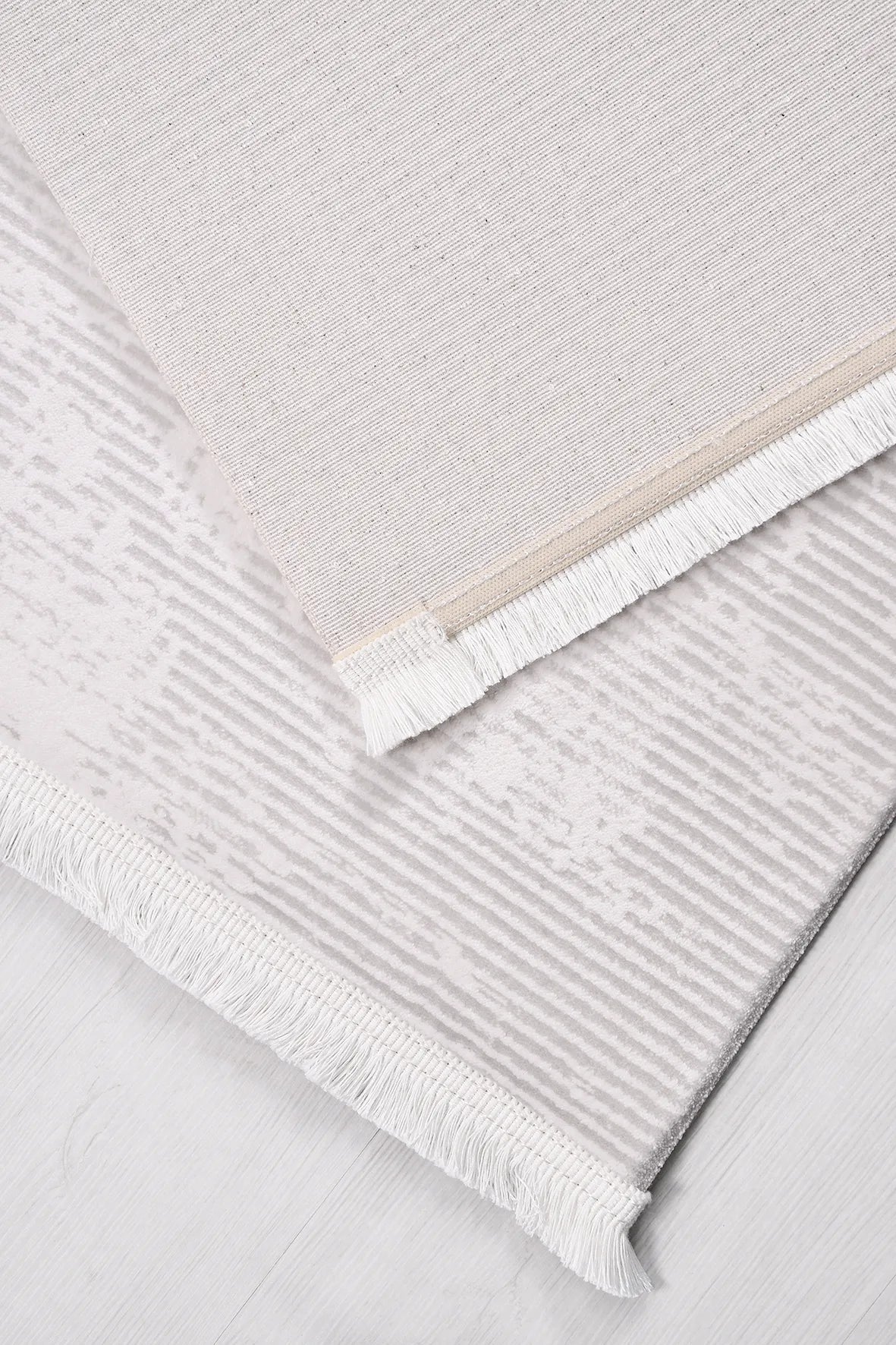 Krem ve Koyu Kahve Modern Halı