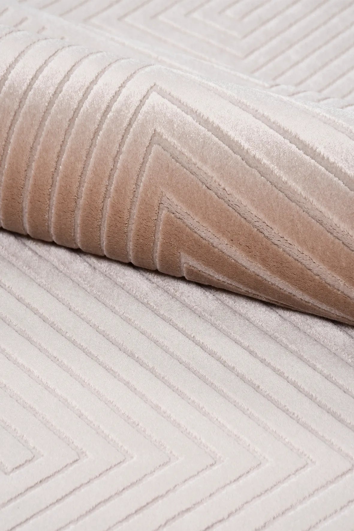 Vizon Rengi Geometrik Labirent Desenli Modern Halı