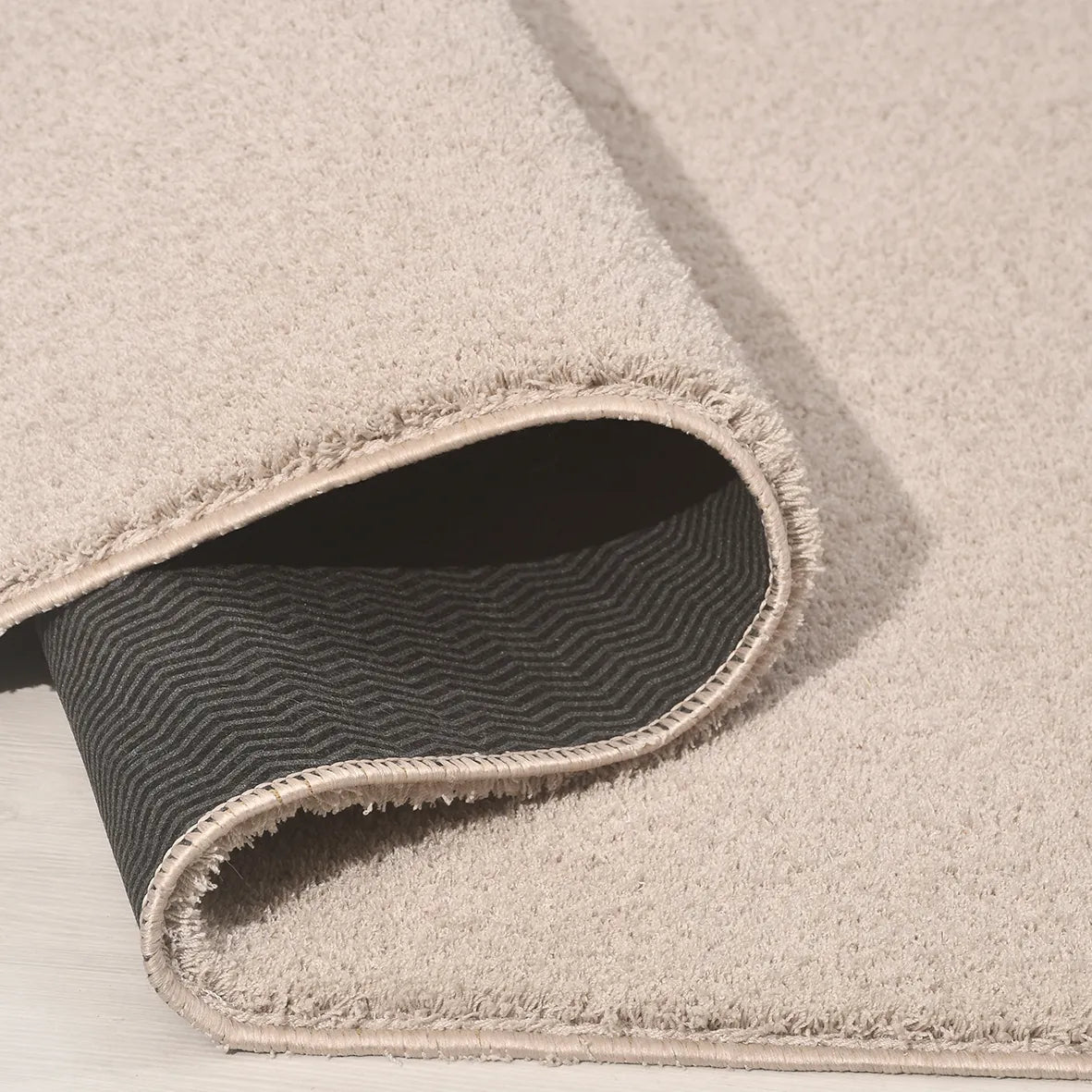 Gümüş Bej Ultra Dolgun Peluş Halı