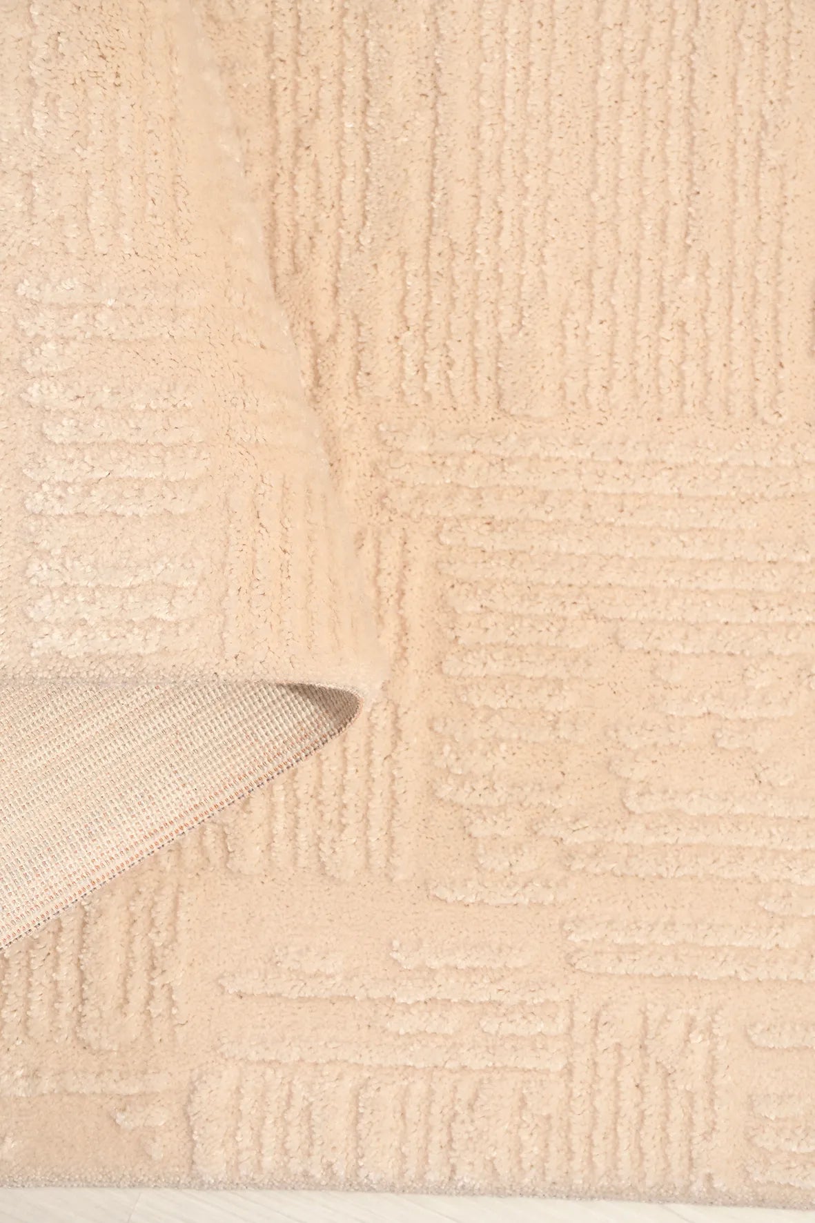 Bej Kabartma Dokulu Minimal Halı