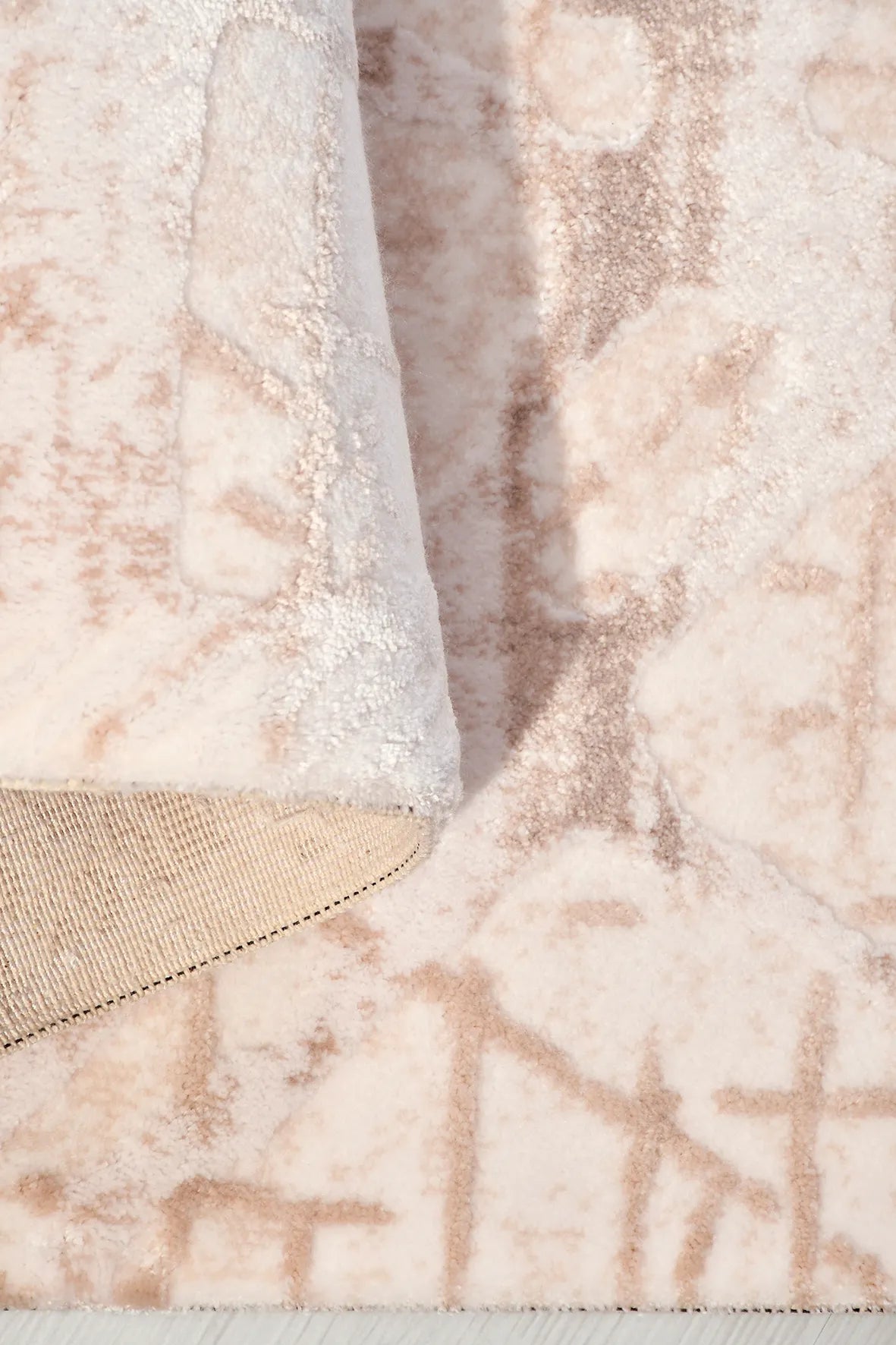 Krem ve Vizon Soyut Çizgili Halı