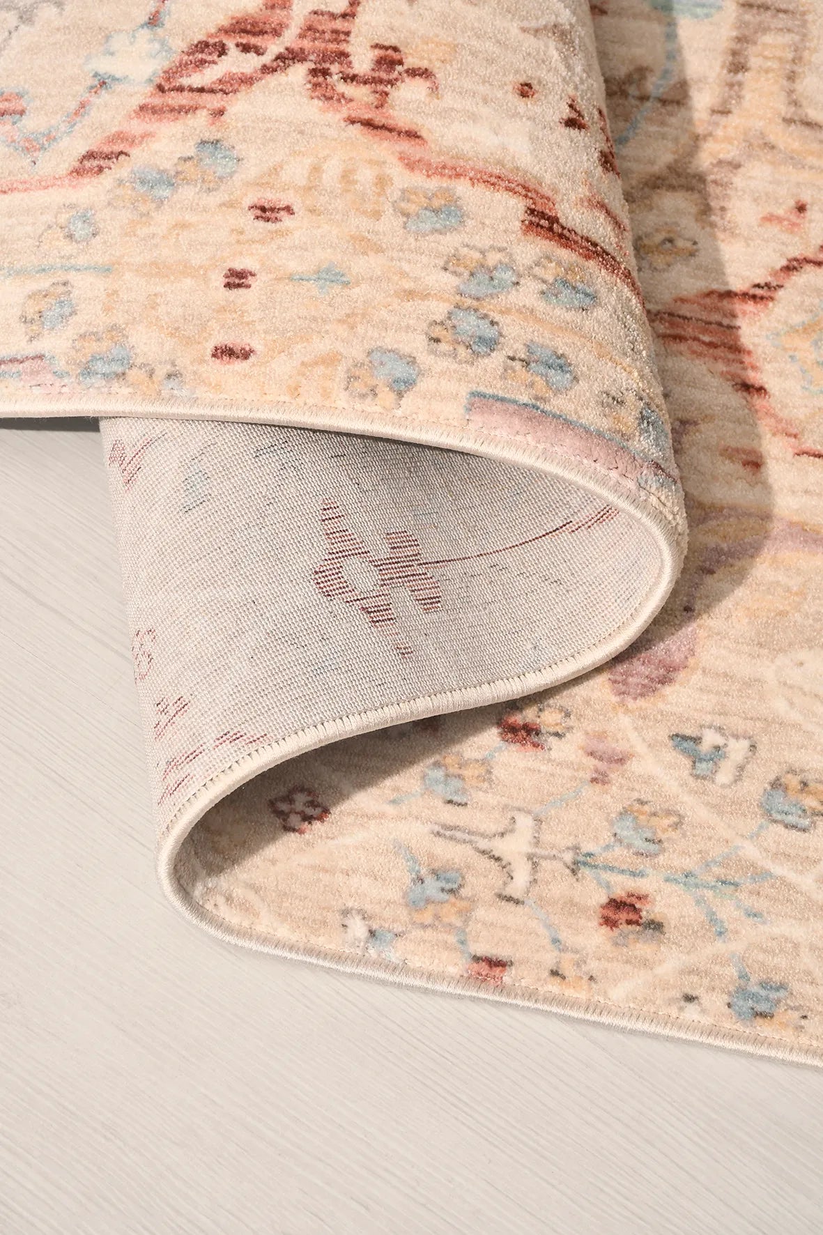 Krem ve Kiremit Vintage Çiçek Desenli Halı