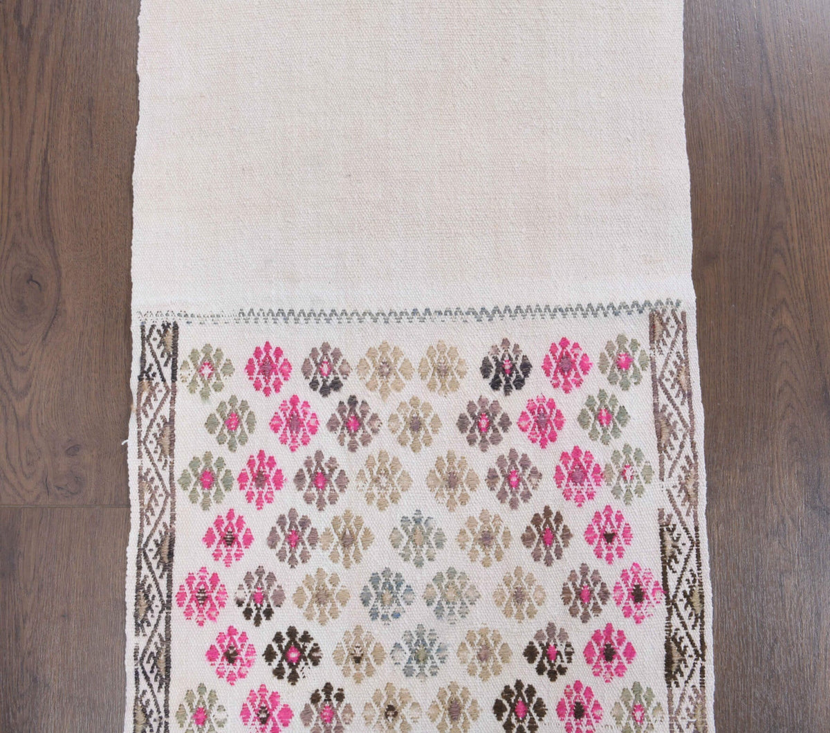 El yapımı vintage yolluk 43x213 cm oryantal desenli yün - mekan görünümü