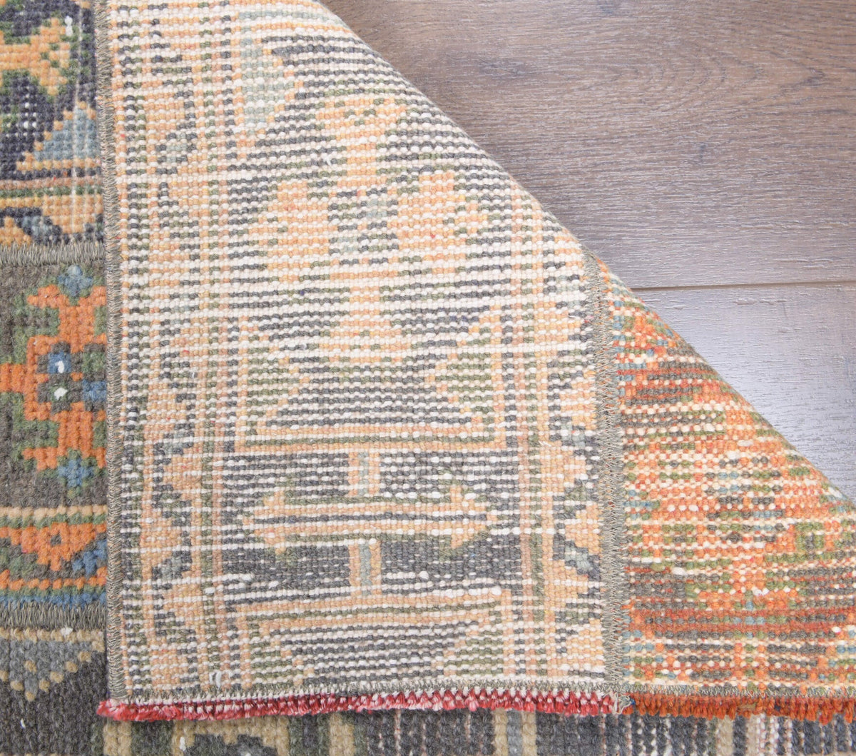 El yapımı vintage yolluk 61x315 cm i̇kat desenli yün - kenar ve saçak detayı