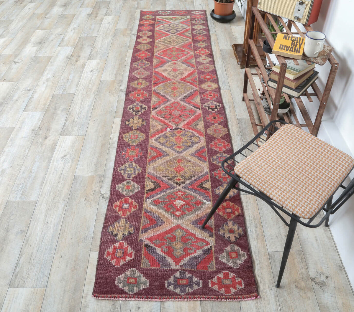 El yapımı vintage yolluk 61x305 cm i̇kat desenli yün - kenar ve saçak detayı