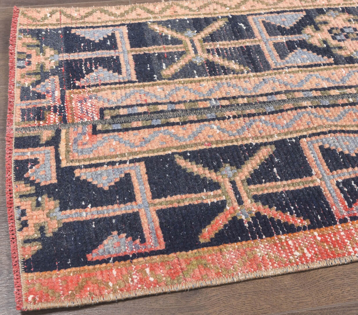 El yapımı vintage yolluk 48x310 cm i̇kat desenli yün - kenar ve saçak detayı