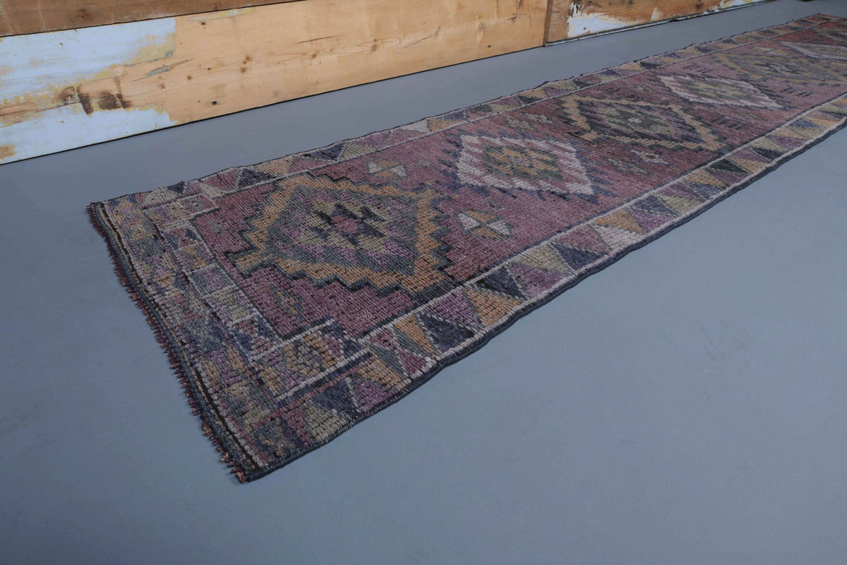 El yapımı vintage yolluk 74x338 cm geometrik desenli yün - yakın çekim doku detayı