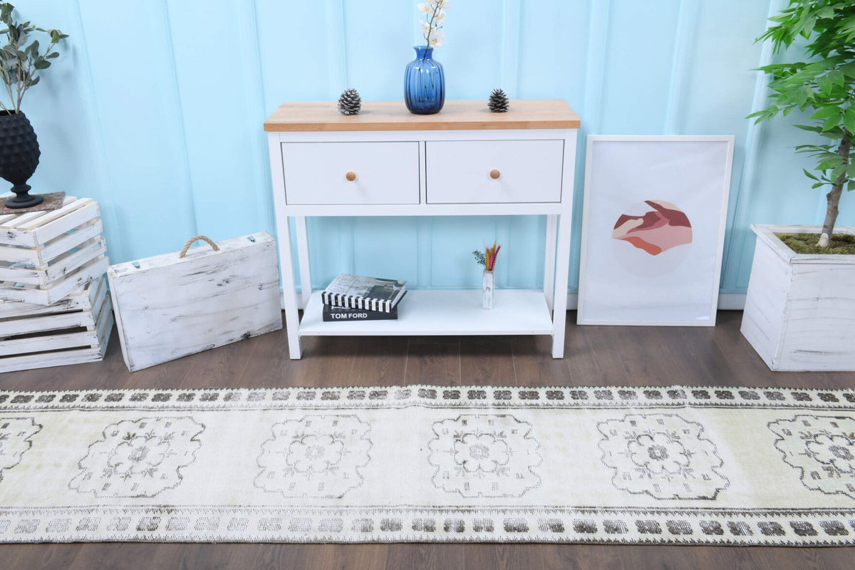 Vintage Runner Rug - 29412