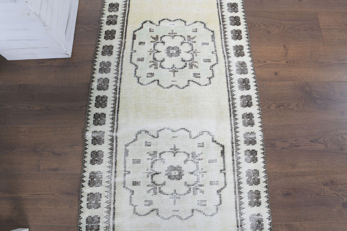 Vintage Runner Rug - 29412