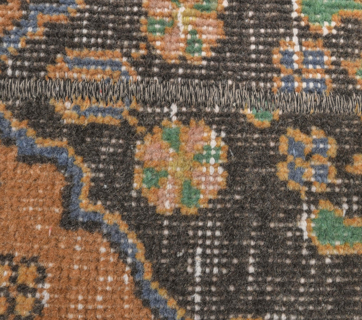 El yapımı vintage yolluk 64x345 cm i̇kat desenli yün - açık alan görünümü