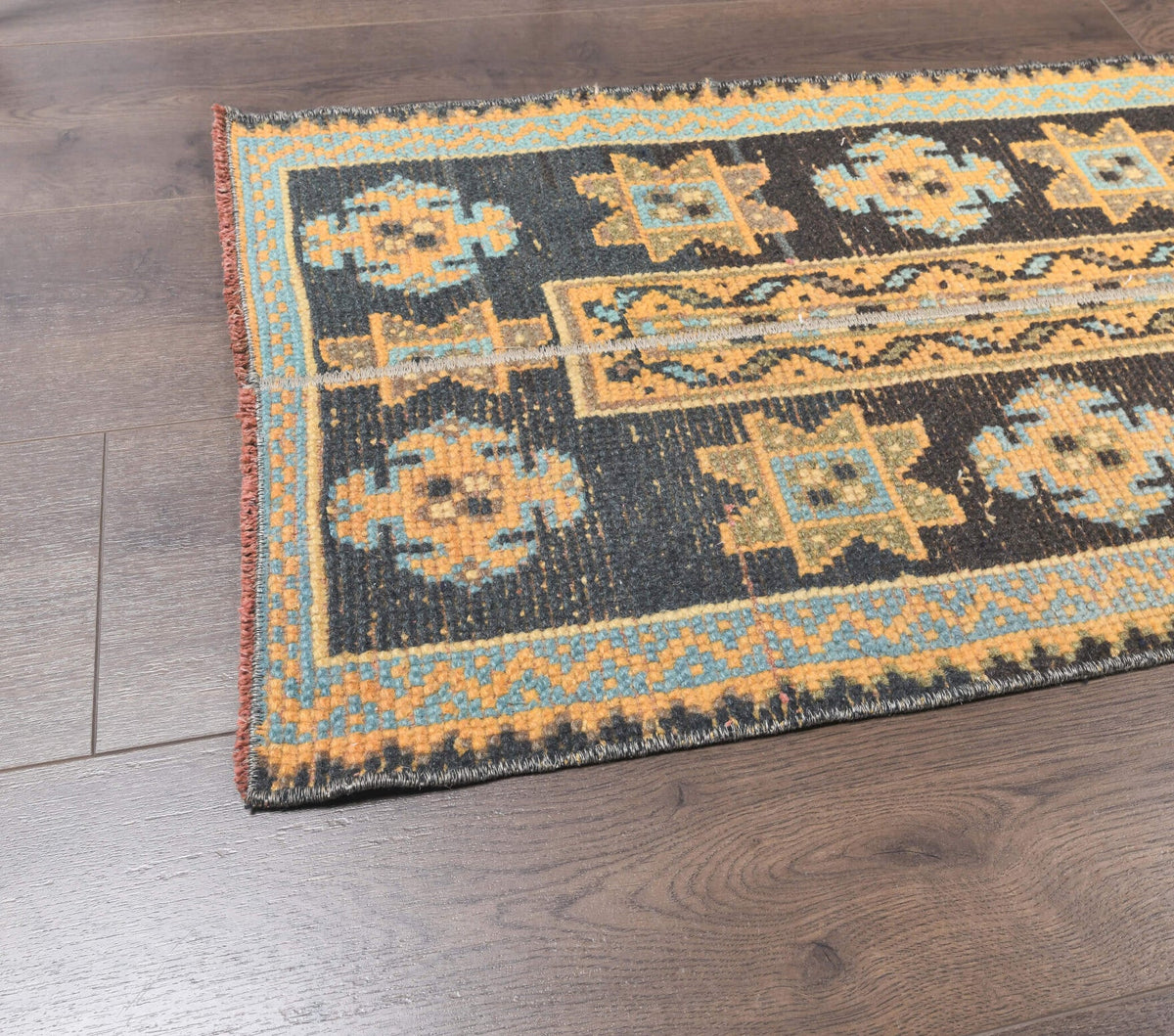 El yapımı vintage yolluk 51x340 cm patchwork desenli yün - kenar ve saçak detayı