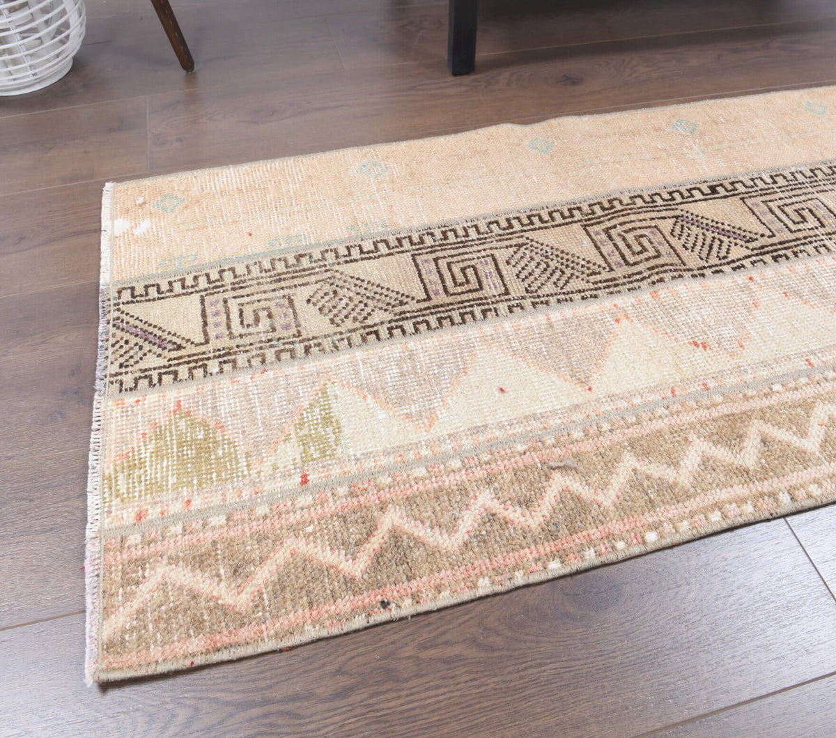 El yapımı vintage yolluk 61x183 cm i̇kat desenli yün - yakın çekim doku detayı