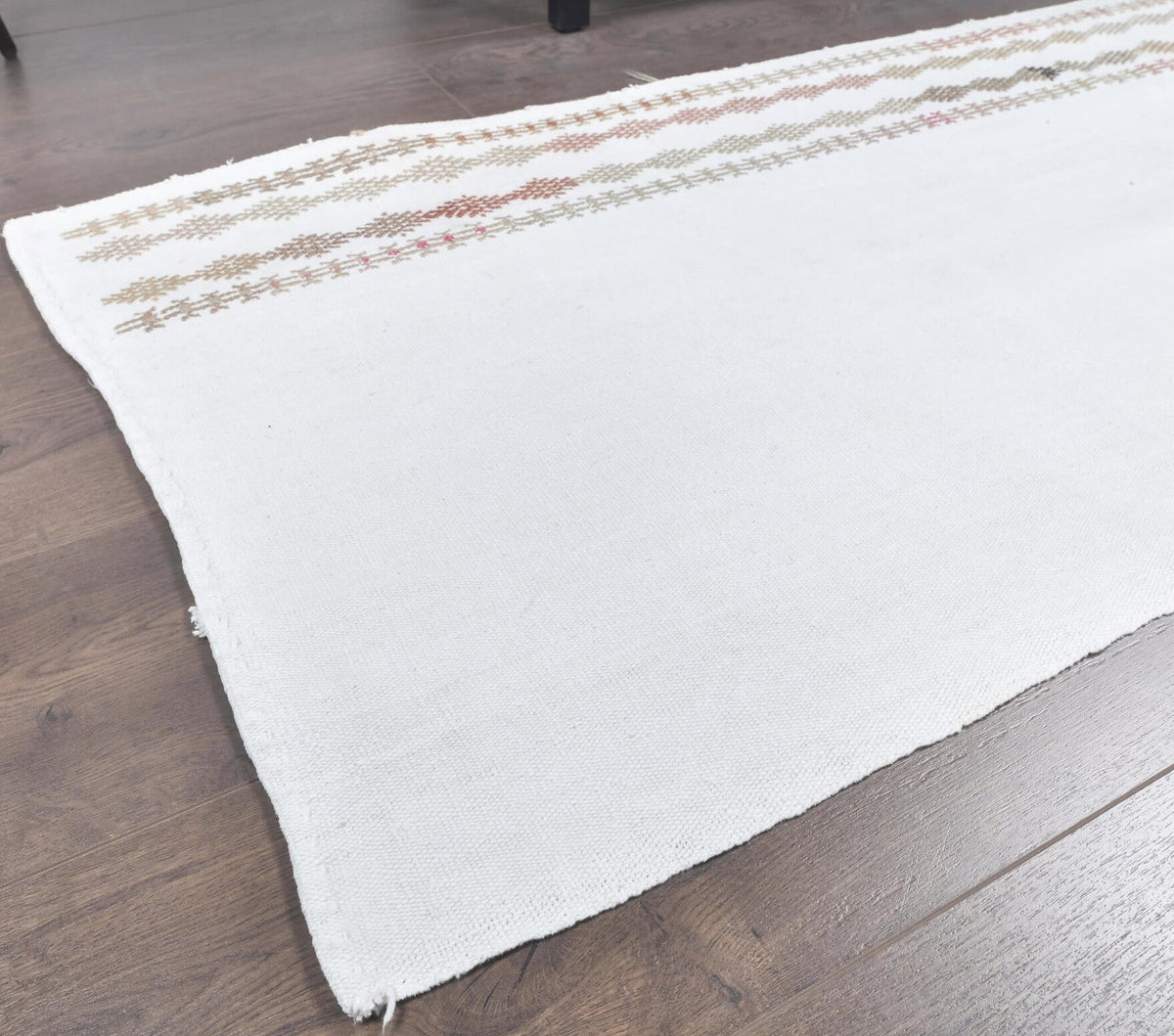 El yapımı vintage yolluk 71x196 cm düz desenli yün - kenar ve saçak detayı