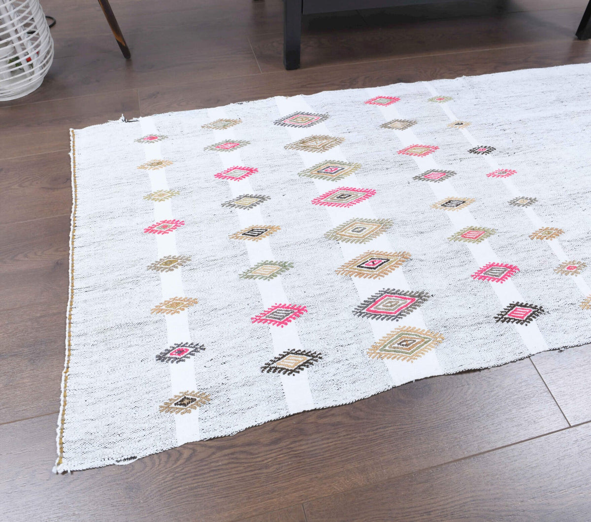 El yapımı vintage yolluk 74x180 cm düz desenli yün - mekan görünümü
