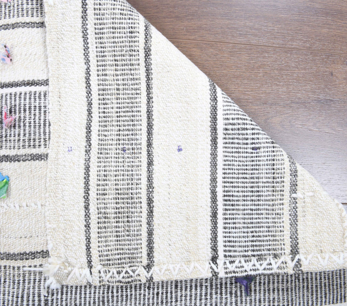 El yapımı vintage yolluk 66x185 cm kilim desenli yün - desen detayı