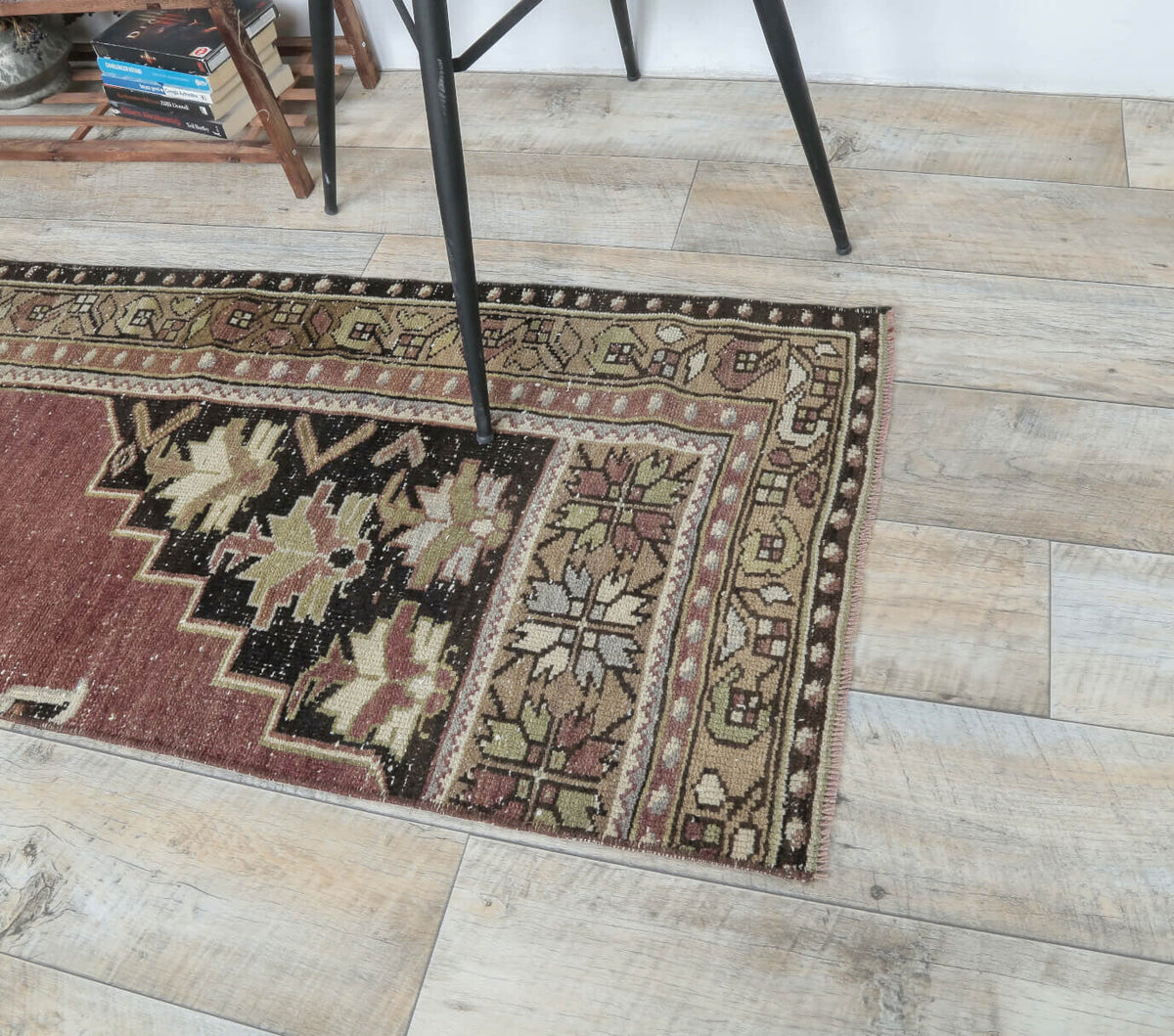 El yapımı vintage yolluk 30x213 cm oryantal desenli yün - yakın çekim doku detayı