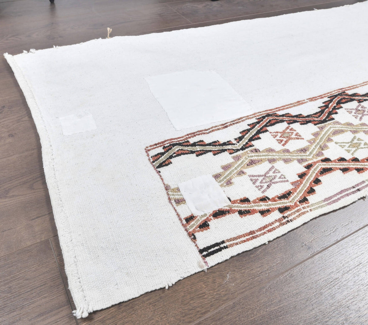 El yapımı vintage yolluk 71x234 cm düz desenli yün - kenar ve saçak detayı