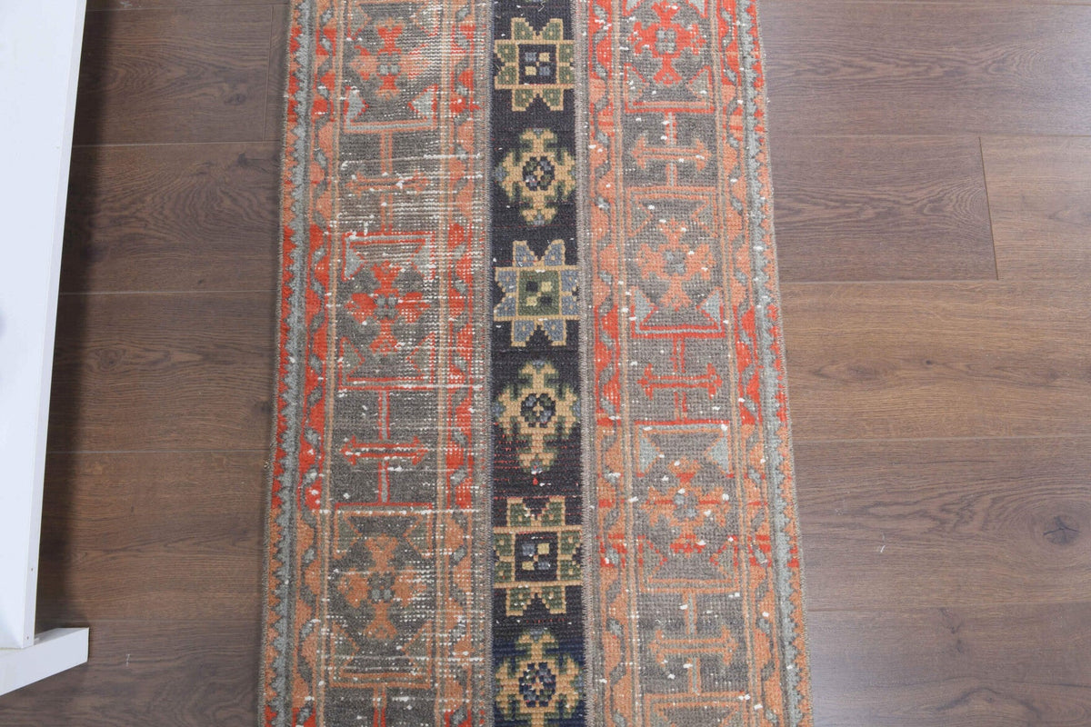 El yapımı vintage yolluk 61x262 cm i̇kat desenli yün - açık alan görünümü