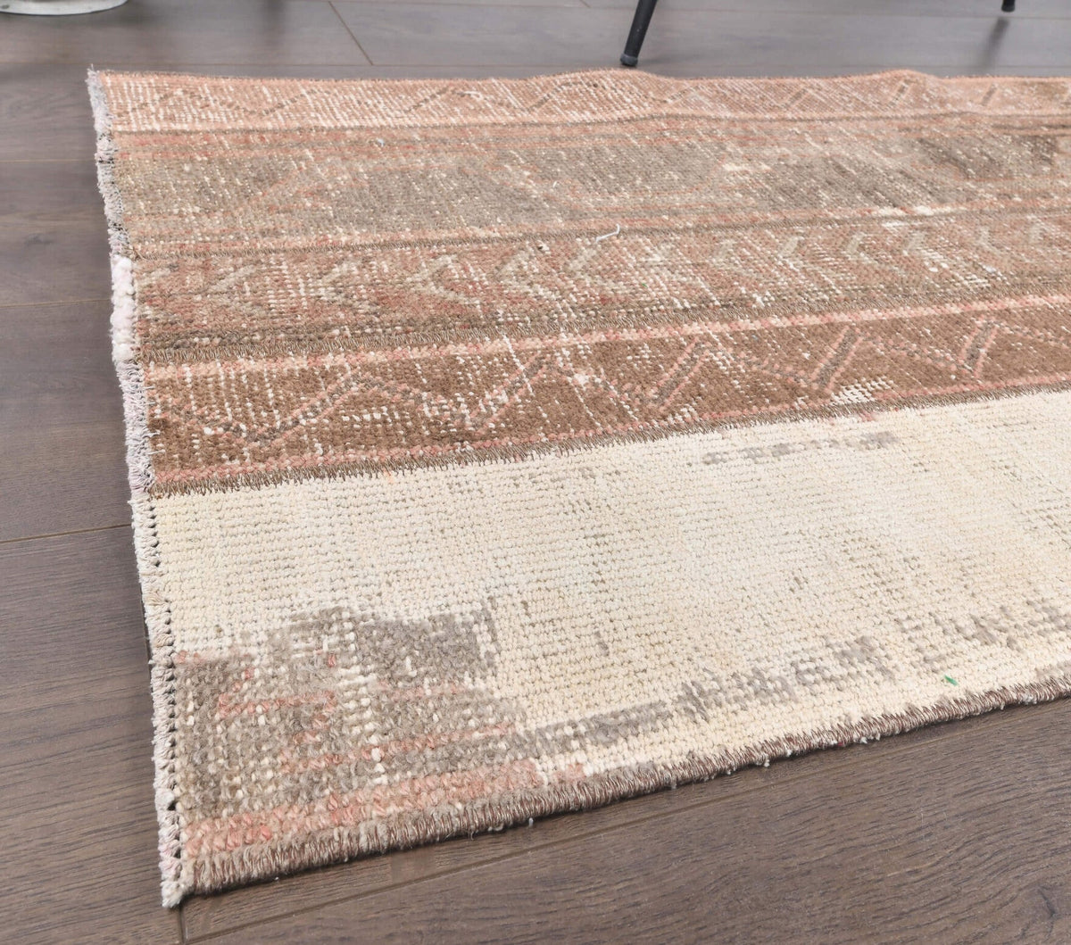 El yapımı vintage yolluk 74x287 cm bordürlü desenli yün - kenar ve saçak detayı