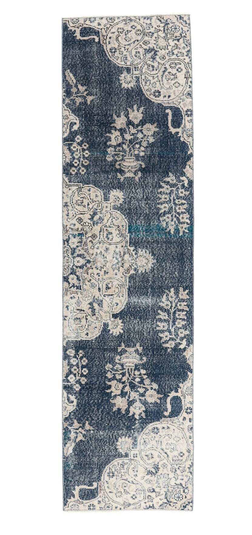 El yapımı vintage yolluk 61x244 cm çiçek desenli desenli yün - ışık altında renk detayı