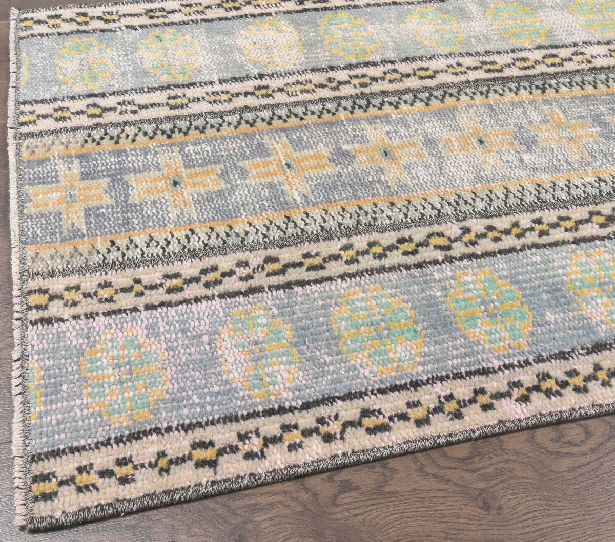 El yapımı vintage yolluk 66x284 cm i̇kat desenli yün - desen detayı
