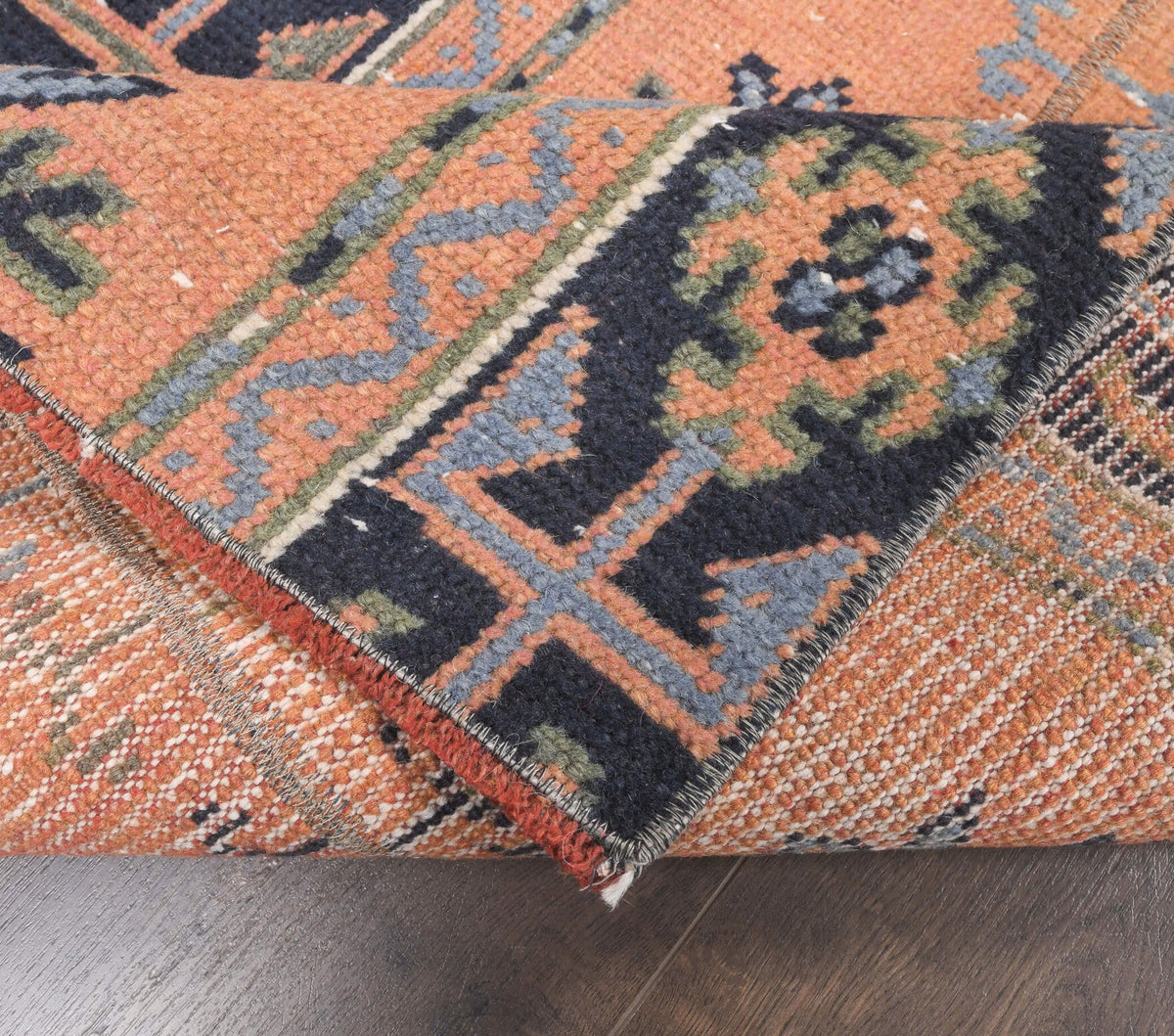 El yapımı vintage yolluk 71x279 cm dikişli desenli yün - kenar ve saçak detayı