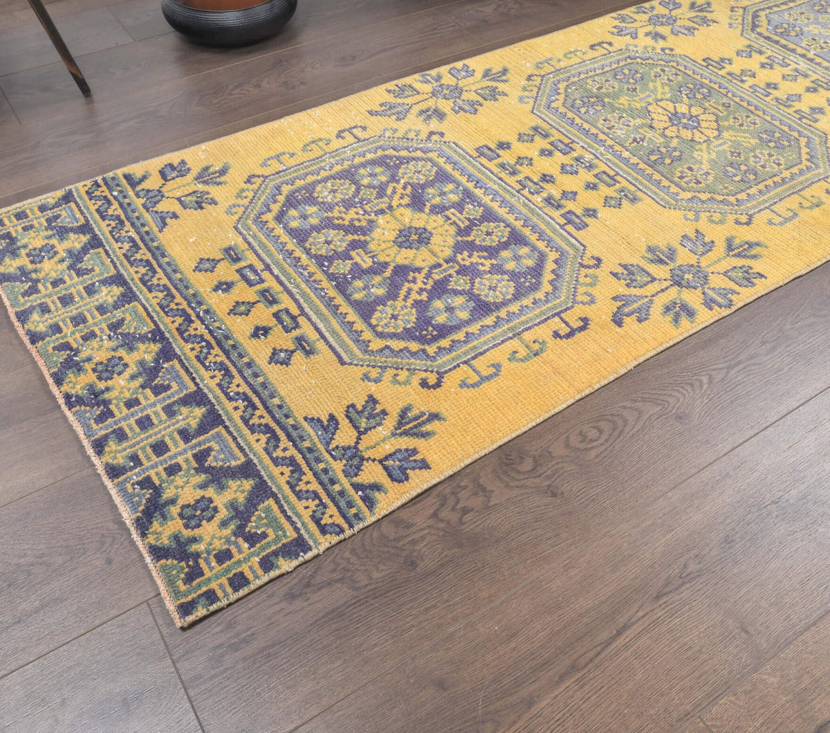 El yapımı vintage yolluk 76x325 cm çiçek desenli desenli yün - kenar ve saçak detayı
