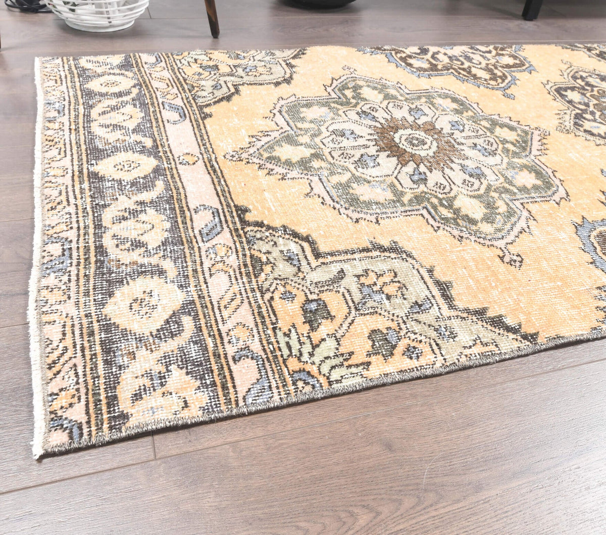 El yapımı vintage yolluk 89x345 cm çiçek desenli desenli yün - kenar ve saçak detayı