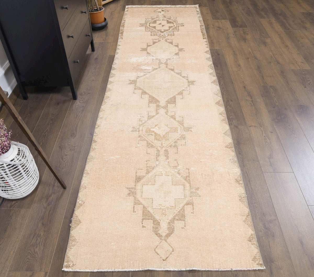 El yapımı vintage yolluk 94x348 cm tribal desenli yün - kenar ve saçak detayı