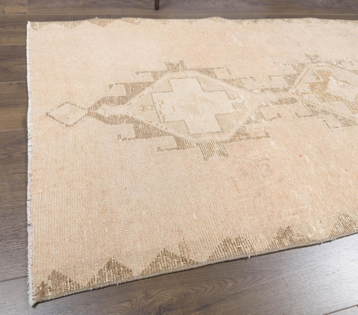 El yapımı vintage yolluk 94x348 cm tribal desenli yün - üstten görünüm