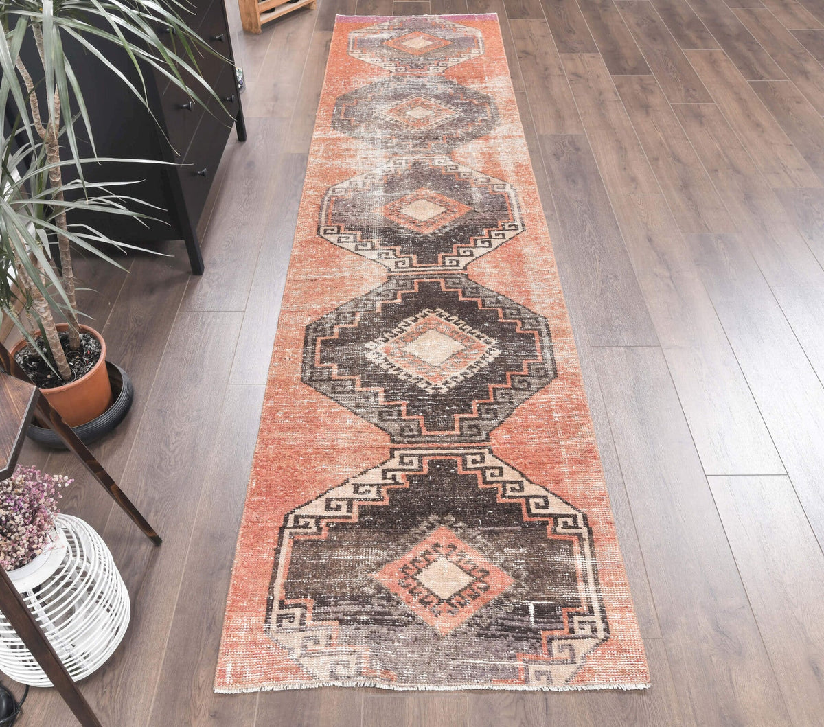 El yapımı vintage yolluk 81x338 cm geometrik desenli yün - yakın çekim doku detayı