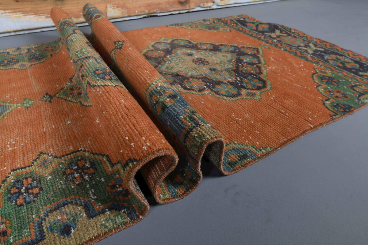 El yapımı vintage yolluk 81x335 cm i̇kat desenli yün - açık alan görünümü