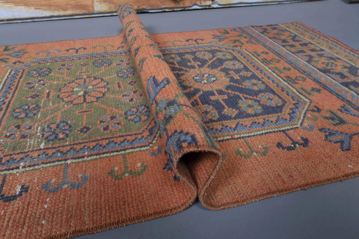 El yapımı vintage yolluk 79x323 cm çiçek desenli desenli yün - üstten görünüm