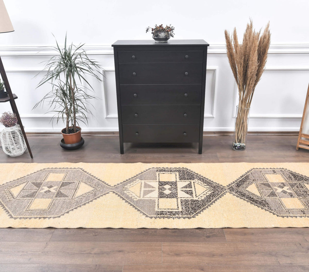 1970'lerden Anadolu kökenli geometrik desenli el dokuma vintage yolluk, 95x330 cm