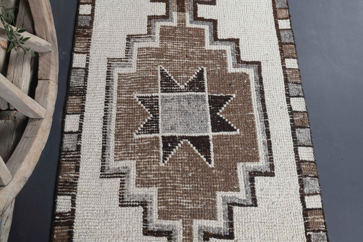 El yapımı vintage yolluk 97x323 cm geometrik desenli yün - üstten görünüm