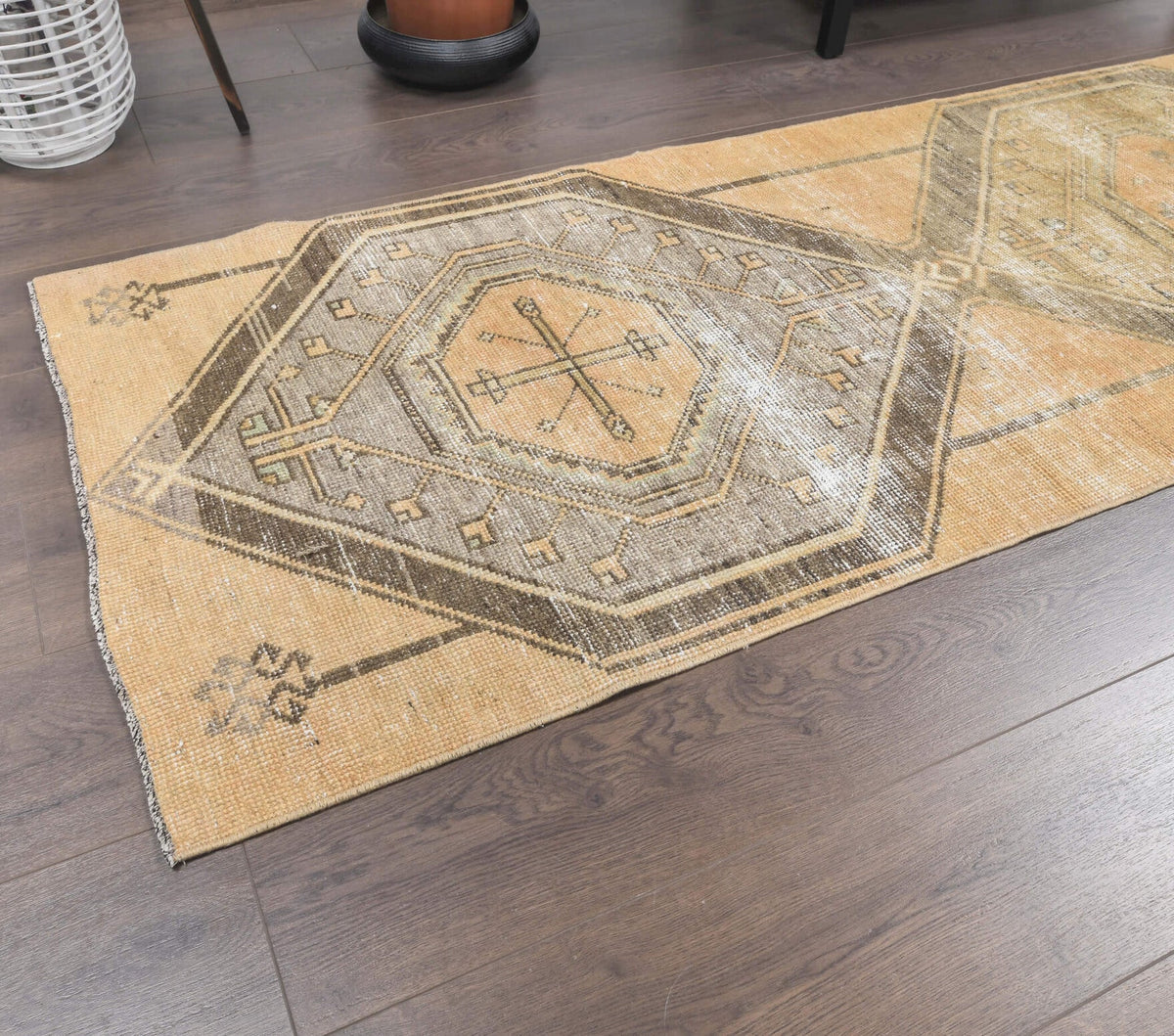 El yapımı vintage yolluk 79x320 cm tribal desenli yün - kenar ve saçak detayı