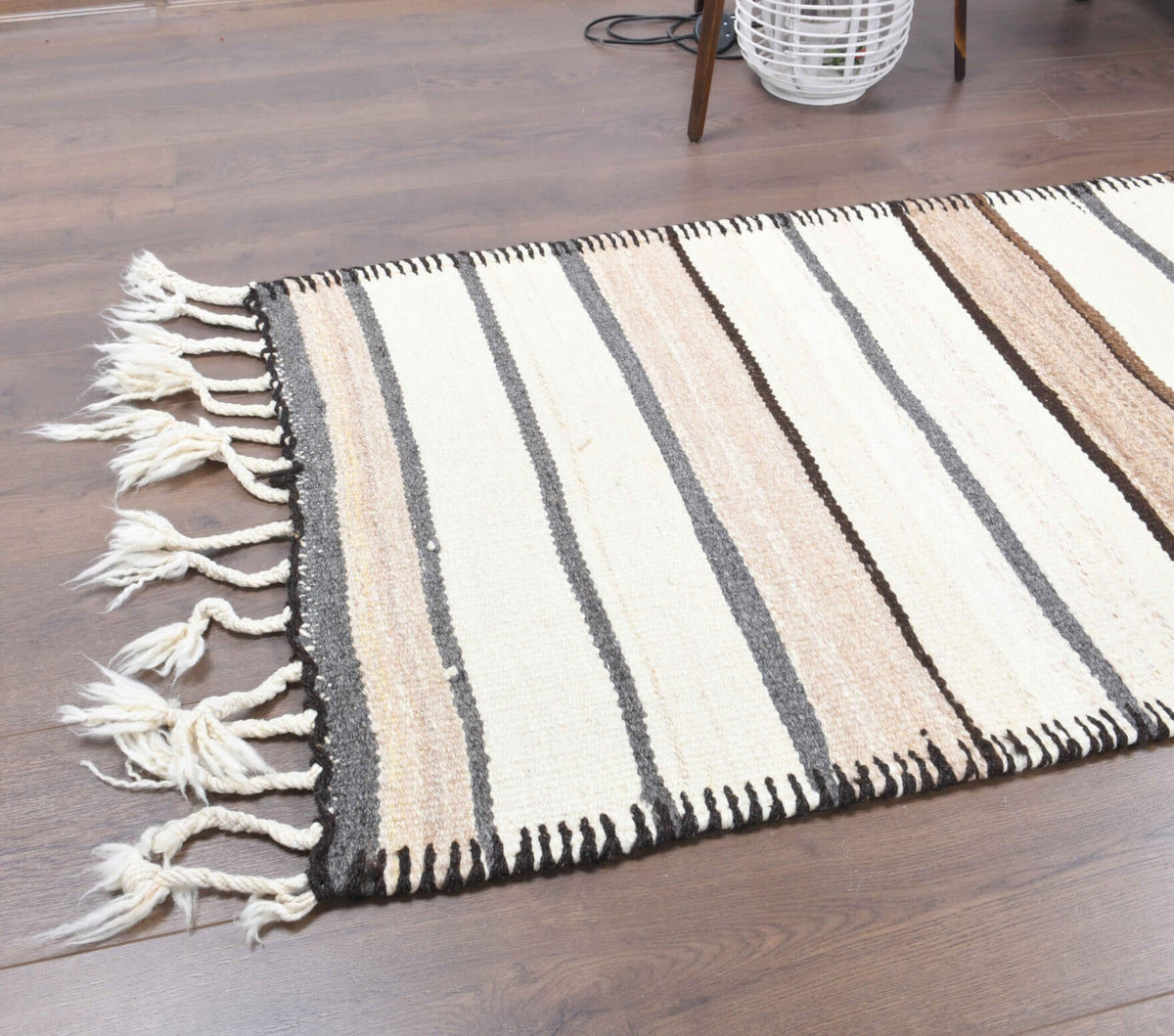 El yapımı vintage yolluk 81x348 cm çizgili desenli yün - kenar ve saçak detayı