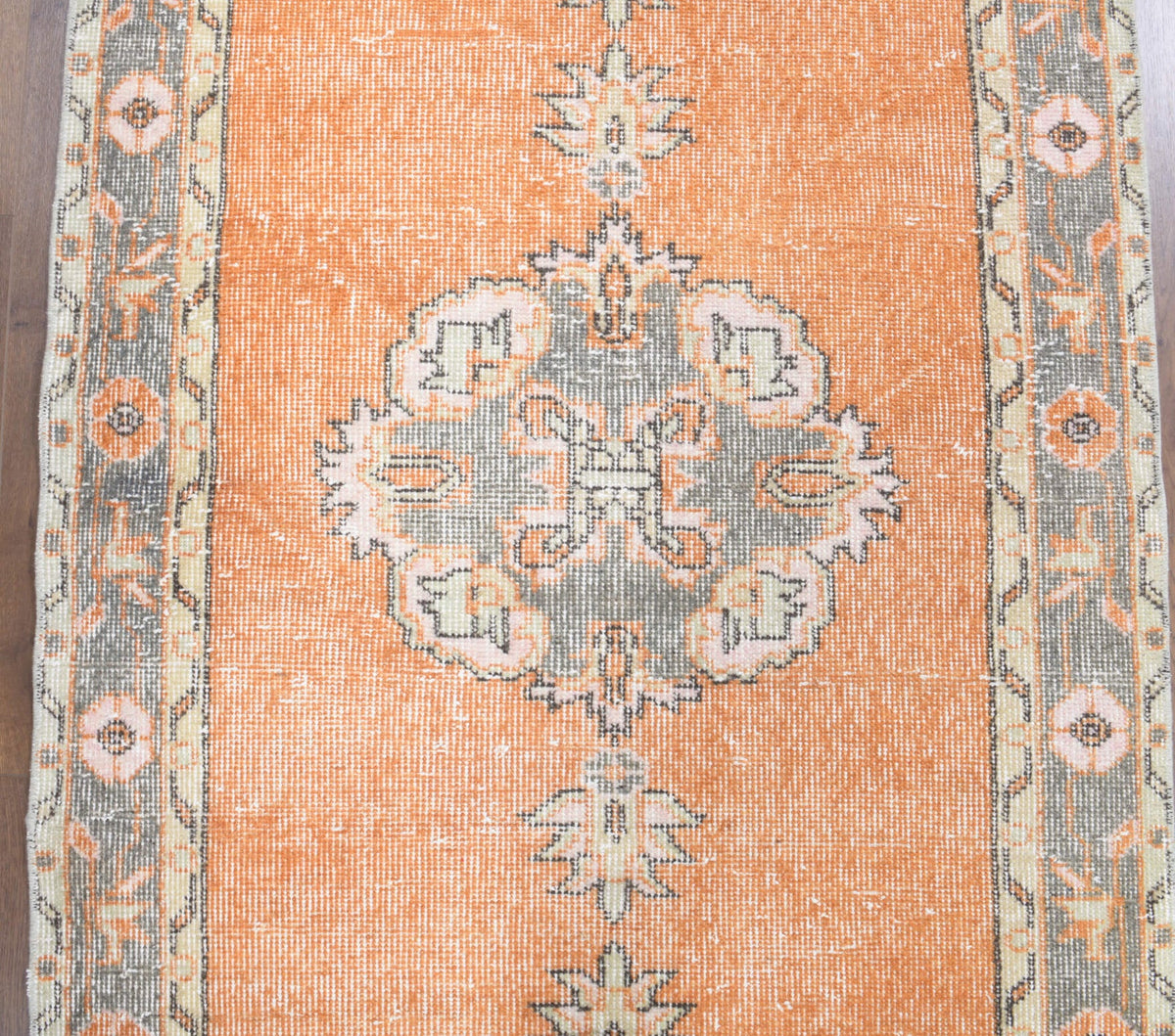El yapımı vintage yolluk 91x335 cm oryantal desenli yün - mekan görünümü