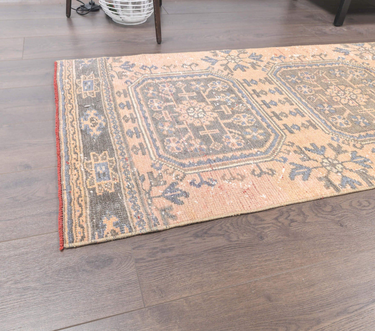 El yapımı vintage yolluk 76x361 cm i̇kat desenli yün - kenar ve saçak detayı