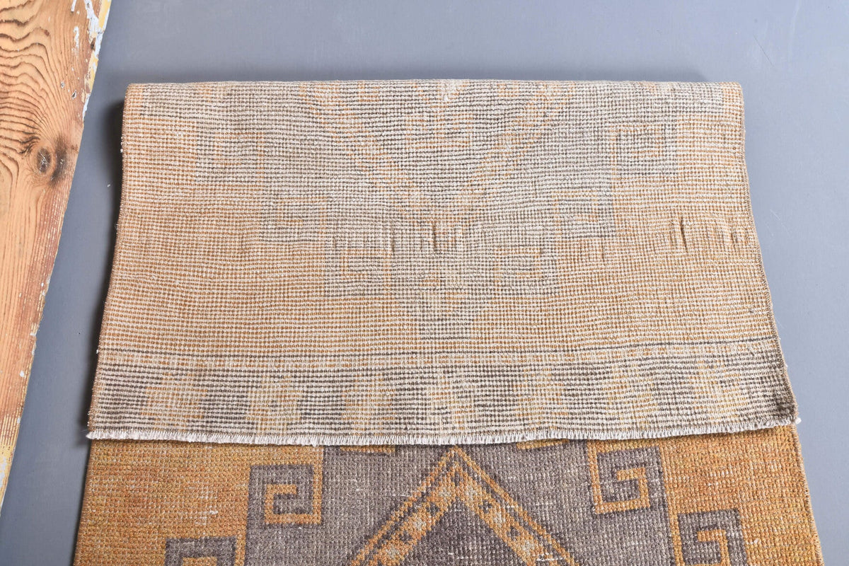 El yapımı vintage yolluk 79x351 cm i̇kat desenli yün - üstten görünüm