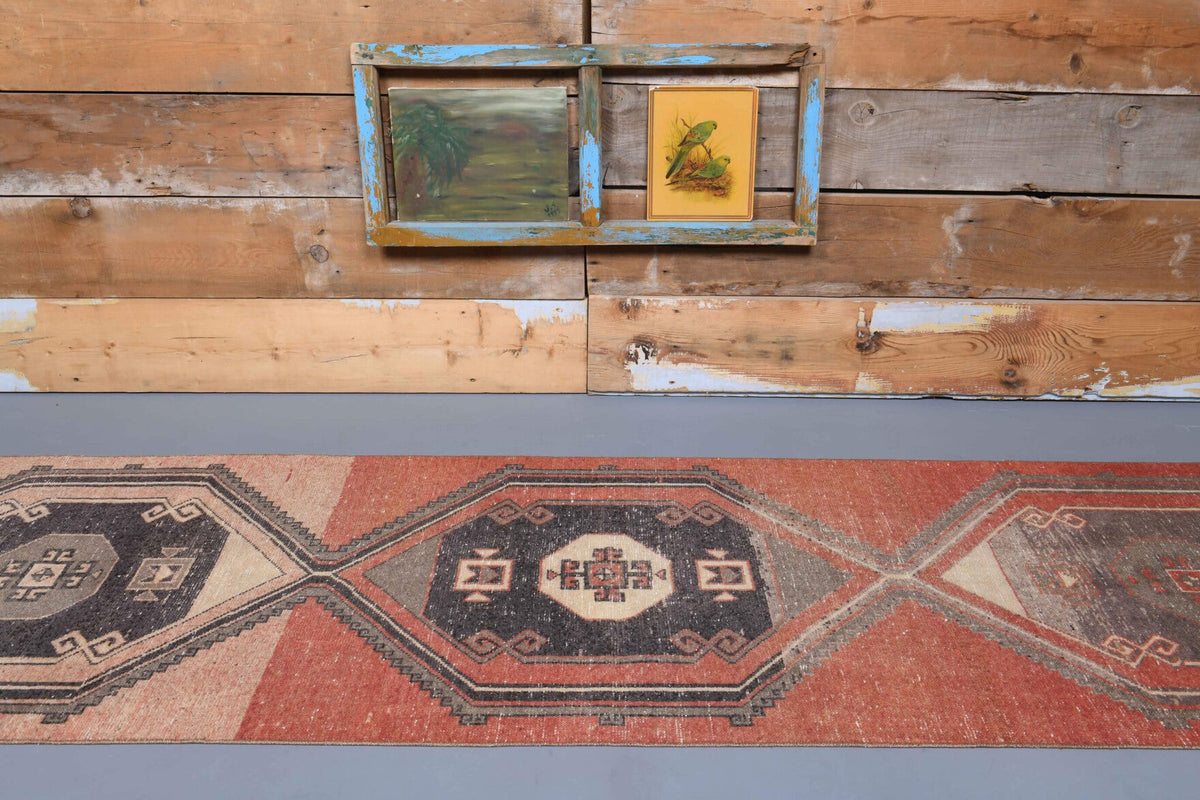 El yapımı vintage yolluk 89x363 cm geometrik desenli yün - yakın çekim doku detayı