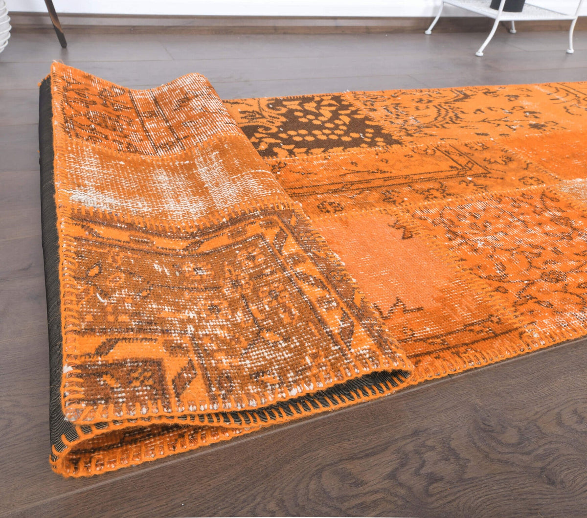 El yapımı vintage yolluk 81x399 cm üzeri boyalı desenli yün - üstten görünüm